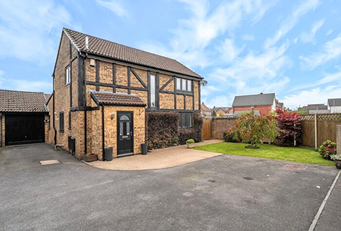 3 Bedroom Detached House For Sale In Hampden Close, Yate, Bristol, Gloucestershire, BS37