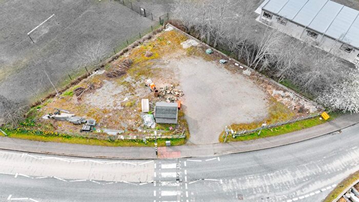 Land For Sale In Land, Croy, IV2