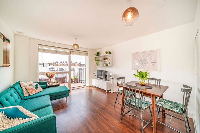 2 Bedroom Flat For Sale In Milles Square, Brixton, SW9