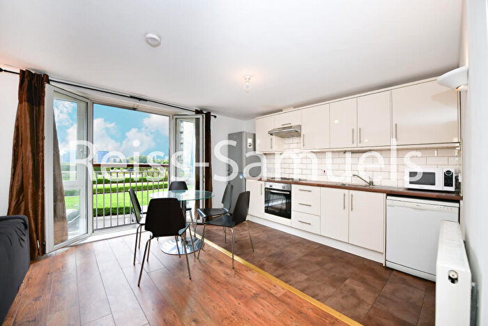 3 Bedroom Apartment To Rent In Edison Building, Westferry Road, Tower Hamlets, London, E14