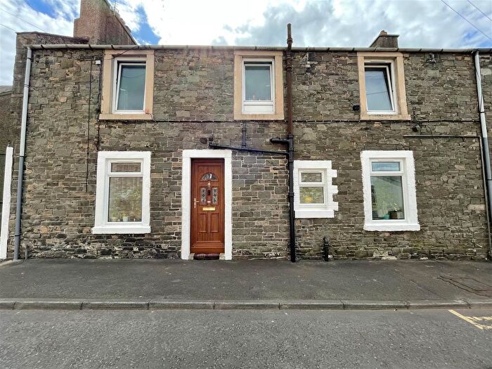 2 Bedroom Flat For Sale In Drumlanrig Place, Hawick, TD9