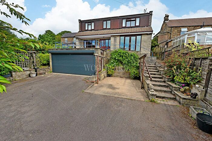 3 Bedroom Detached Bungalow For Sale In The Dimple, Fritchley, DE56
