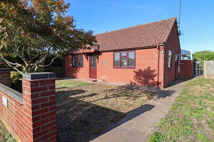 2 Bedroom Bungalow To Rent In Magdalen Road, Tilney St. Lawrence, PE34