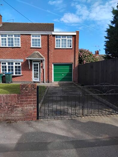 4 Bedroom End Terrace House To Rent In Kenpas Highway, Coventry, CV3