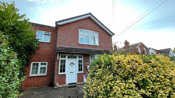 4 Bedroom Detached House To Rent In Wellington Road, Sandhurst, Berkshire, GU47