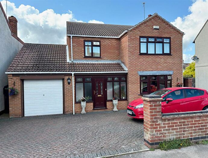 4 Bedroom Detached House For Sale In Wilson Road, East Pakefield, Lowestoft, Suffolk, NR33