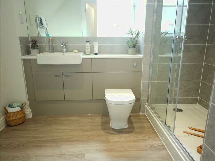 1 Bedroom Apartment For Sale In Cleveland Nook, Mortimer Common, Reading, Berkshire, RG7