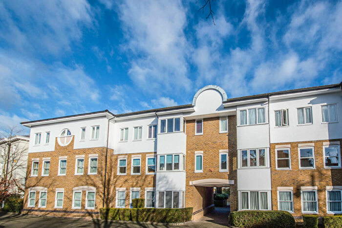 2 Bedroom Apartment To Rent In Nightingale Court, Hertford, SG14