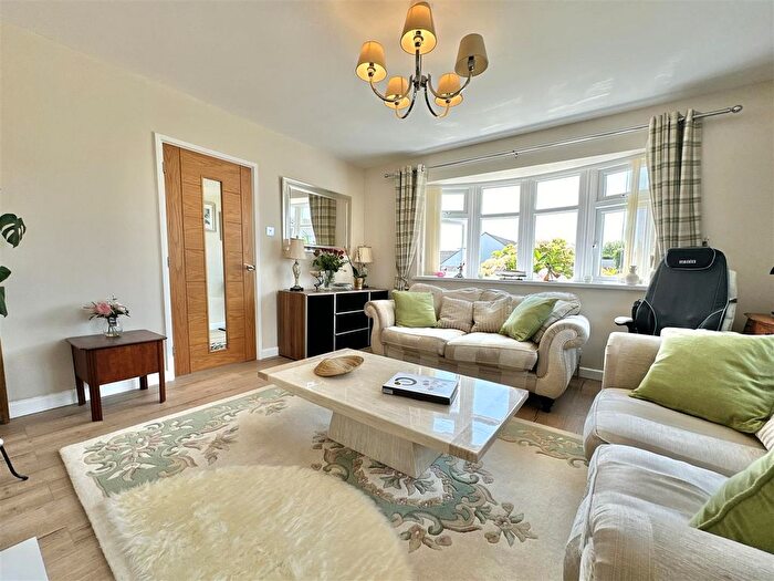 2 Bedroom Detached Bungalow For Sale In Lichfield Drive, Brixham, TQ5
