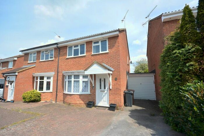 3 Bedroom Semi-Detached House To Rent In Harness Close, Chelmsford, CM1