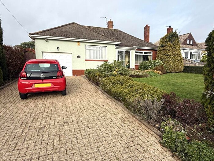 3 Bedroom Detached Bungalow For Sale In St Johns Road, Exmouth, EX8