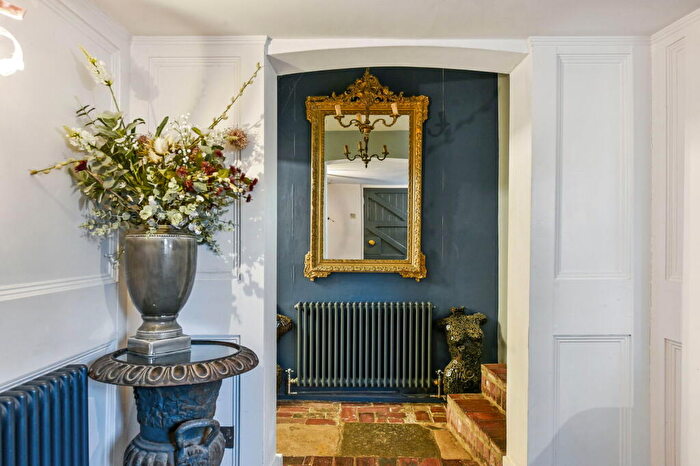 4 Bedroom Detached House For Sale In Bramdean Cottage, Bramdean, Alresford, SO24