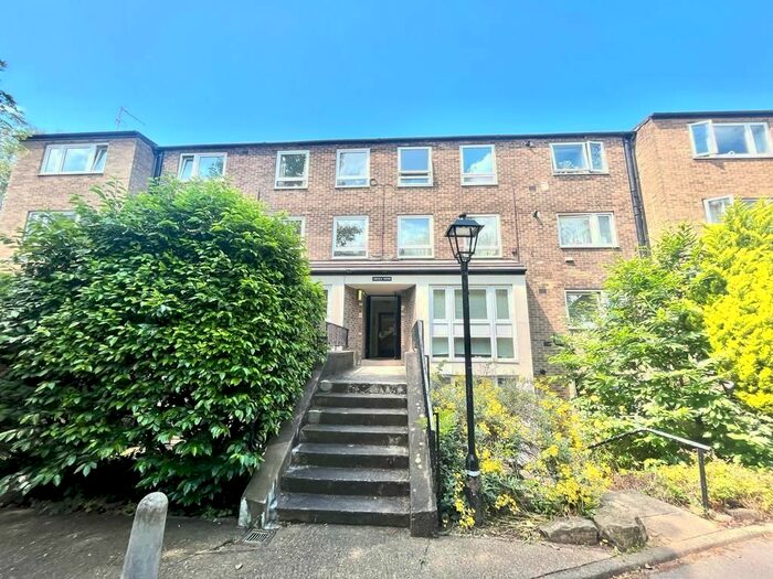 2 Bedroom Flat To Rent In Redcliffe Road, Mapperley Park, Nottingham, NG3