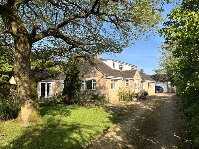 5 Bedroom Detached House For Sale In Gloucester Road, Andoversford, Cheltenham, GL54