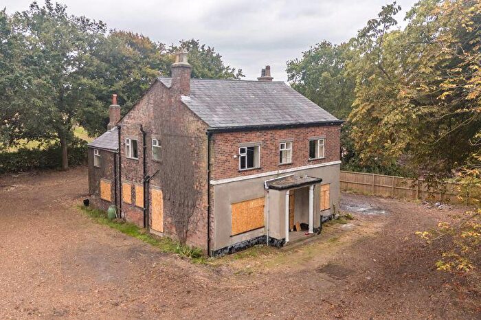 5 Bedroom Detached House For Sale In Brookfield Lane, Aughton, L39