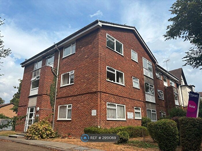 1 Bedroom Flat To Rent In Egmont Road, Sutton, SM2