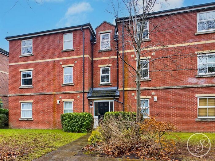 2 Bedroom Flat To Rent In Sandlewood Crescent, Meanwood, Leeds, LS6