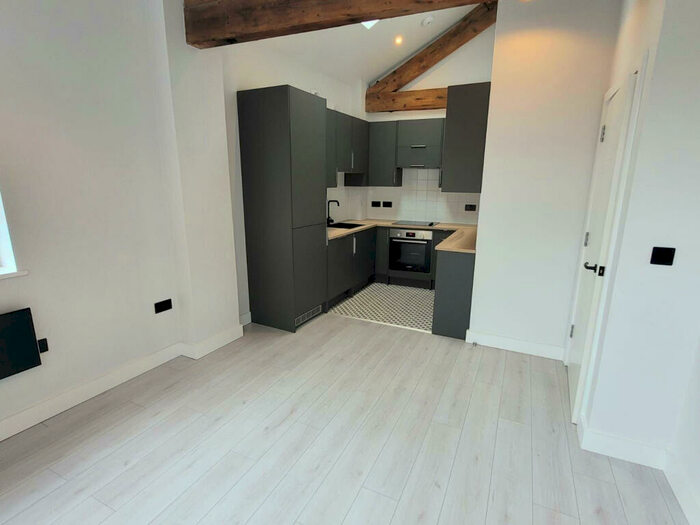 1 Bedroom Apartment To Rent In Bank Street, Bolton, BL1