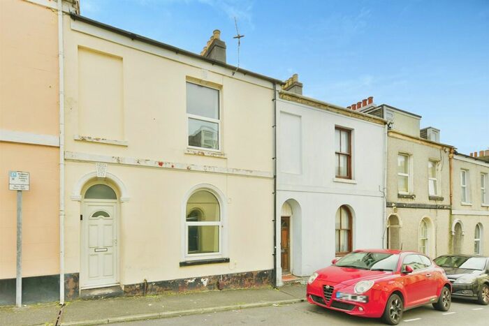3 Bedroom Terraced House For Sale In Nelson Street, Plymouth, PL4