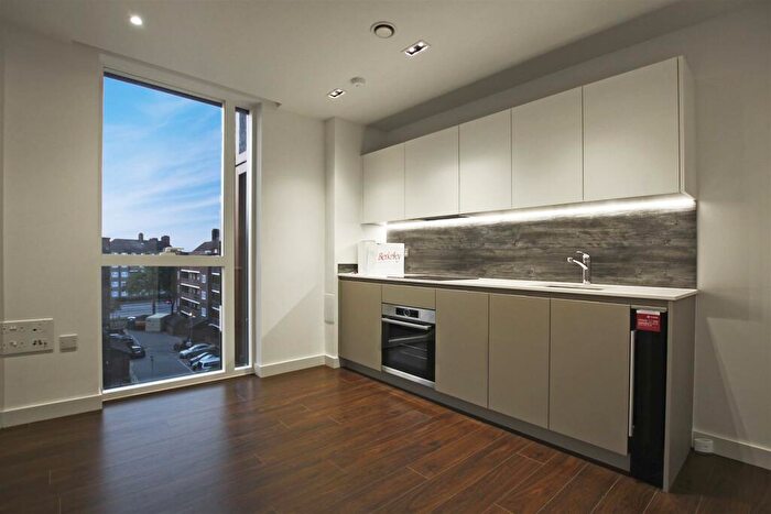 Flat To Rent In London, N4