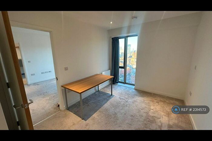 2 Bedroom Flat To Rent In Block B, Salford, M5