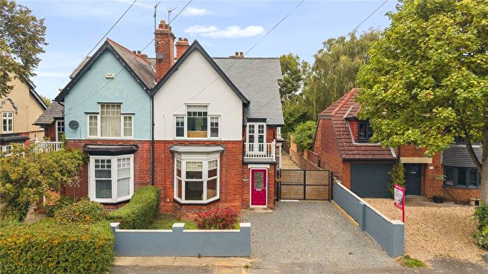 4 Bedroom Semi-Detached House For Sale In Oak Road, Healing, North East Lincs, DN41