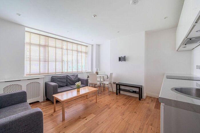 2 Bedroom Flat To Rent In Maida Vale, Maida Vale, London, W9