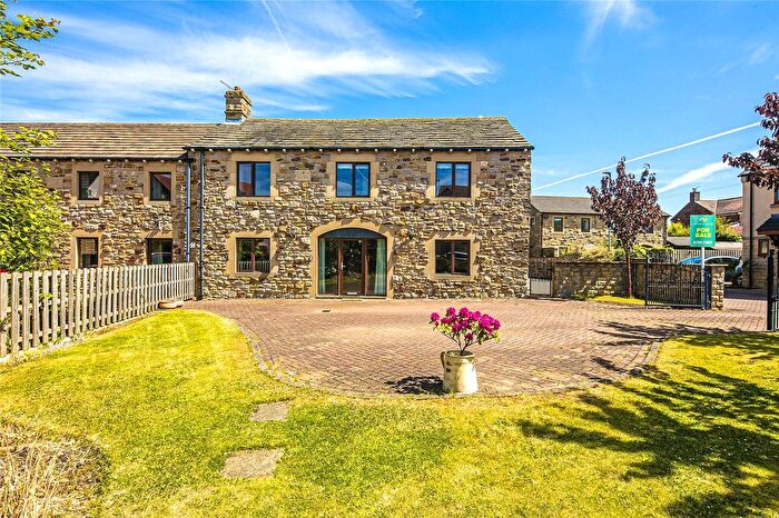 3 Bedroom Semi-Detached House For Sale In The Old Stables, Rawmarsh, Rotherham, South Yorkshire, S62