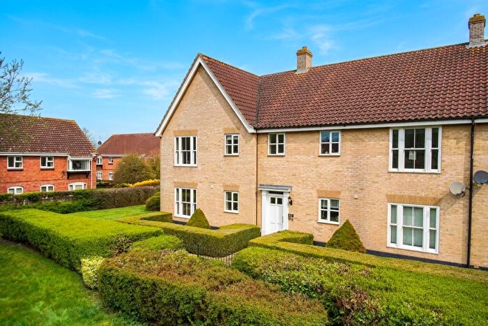 2 Bedroom Flat For Sale In Bromedale Avenue, Mulbarton, Norwich, NR14