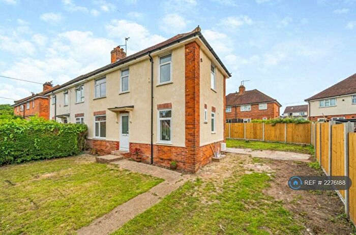 3 Bedroom Semi-Detached House To Rent In Staverton Road, Reading, RG2