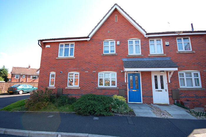 2 Bedroom Mews To Rent In Ullswater Road, Manchester, Greater Manchester, M22