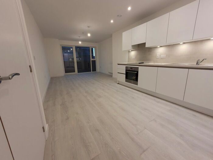 2 Bedroom Flat To Rent In Garraway Apartments, Western Circus, London, W3