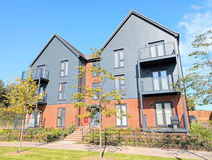 2 Bedroom Apartment To Rent In Moat Road, Horsham, RH12