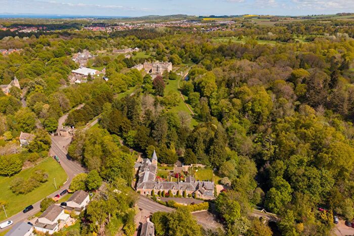 3 Bedroom Terraced House For Sale In The Stables, Newbattle Road, Eskbank, EH22