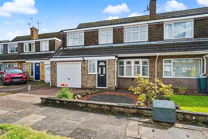 4 Bedroom Semi Detached House For Sale In Farndale Close, Long Eaton, NG10