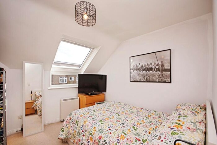1 Bedroom Flat For Sale In Leicester Square, Soundwell, Bristol, BS16