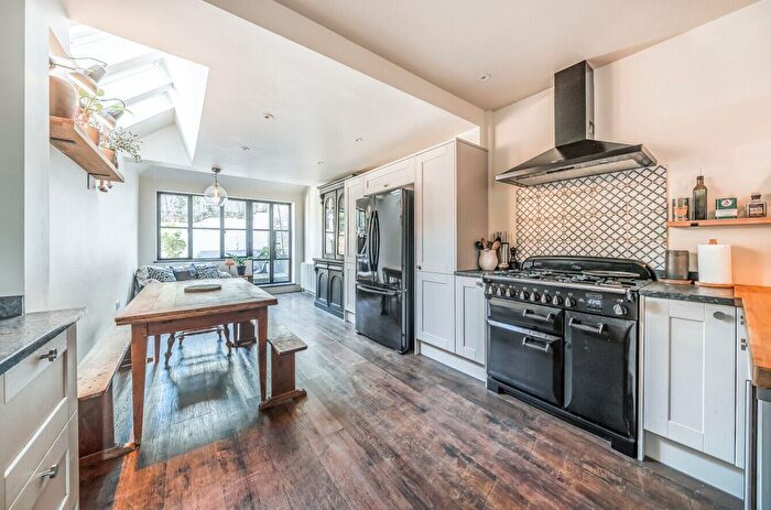 3 Bedroom Property To Rent In Oxford Terrace, Guildford, GU1