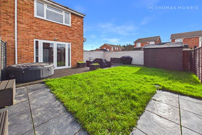 2 Bedroom End Of Terrace House For Sale In Bittern Drive, Biggleswade, Bedfordshire, SG18