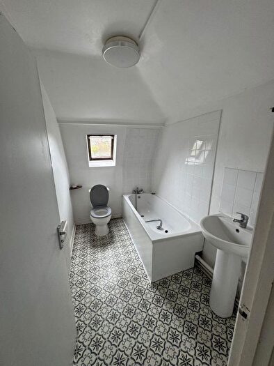 1 Bedroom Flat To Rent In Ashley Road, Bristol, BS6