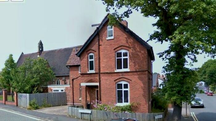 2 Bedroom Apartment To Rent In Northfield Road, Kings Norton, Birmingham, B30