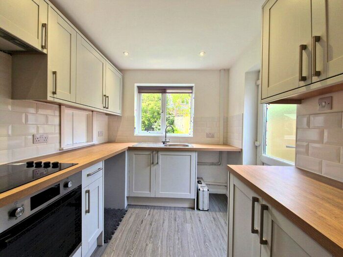 4 Bedroom Detached House To Rent In Bull Baulk, Middleton Cheney, Oxon, OX17