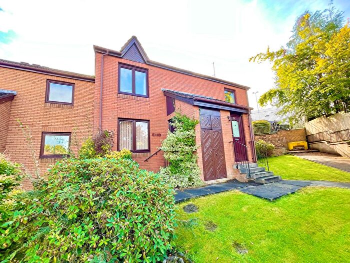 2 Bedroom Flat To Rent In Carleton Gate, Glasgow, G46