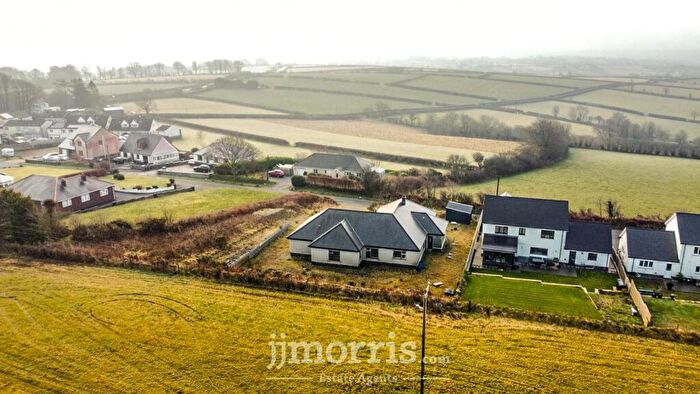 4 Bedroom Detached Bungalow For Sale In Panteg Cross, Llandysul, SA44