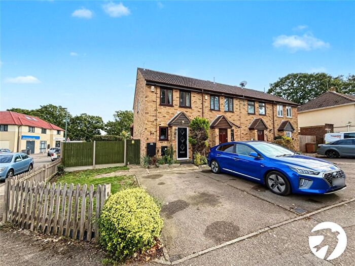 2 Bedroom End Of Terrace House For Sale In Fanconi Road, Walderslade, Kent, ME5
