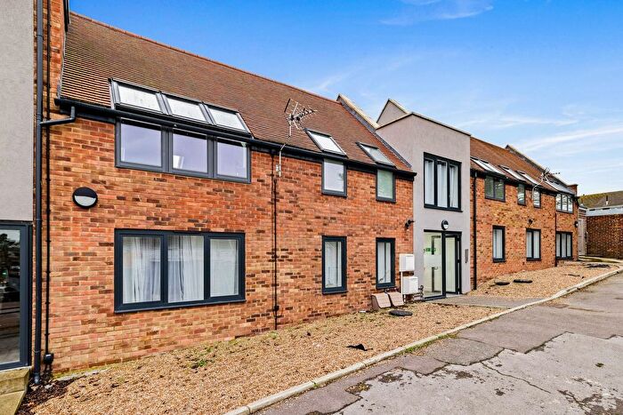 2 Bedroom Property To Rent In Cobden Road, Folkestone, CT19