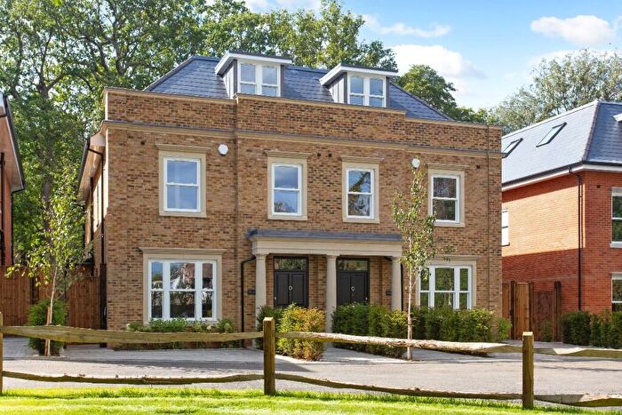 5 Bedroom House For Sale In Rosemont Copsem Court, KT10