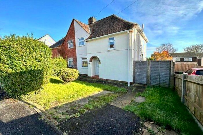 4 Bedroom Semi-Detached House To Rent In Keble Street, Winchester, SO22