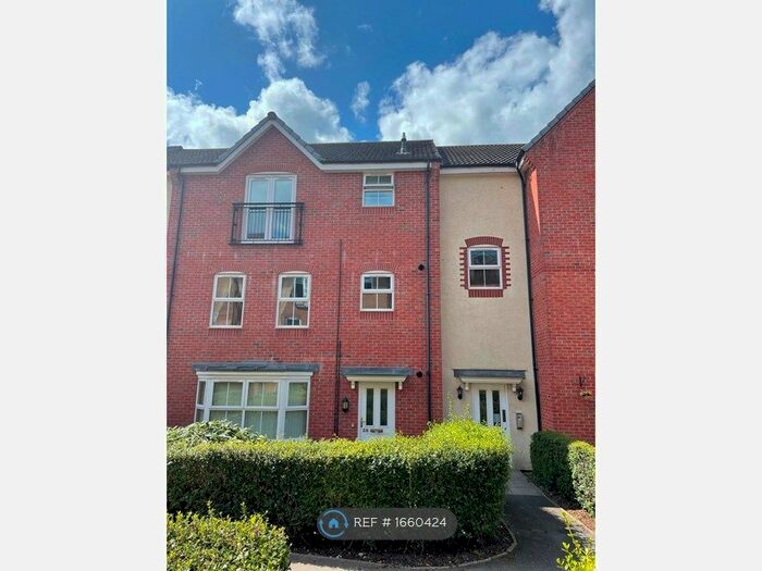 2 Bedroom Flat To Rent In Archers Walk, Newcastle-Under-Lyme, ST4