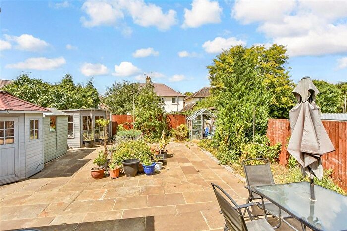 3 Bedroom Semi-Detached House For Sale In Bloors Lane, Rainham, Gillingham, Kent, ME8