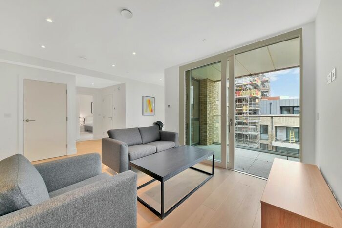 1 Bedroom Flat To Rent In Claremont House, Quebec Way, Canada Water, SE16